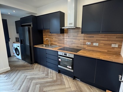 Room in a Shared House, Kensington Avenue, M14