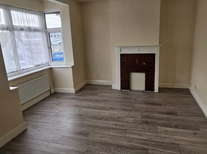 1 Bed Flat, Lake Avenue, SL1