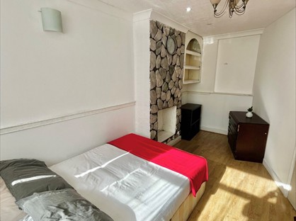 Room in a Shared House, Queensbury Road, HA0