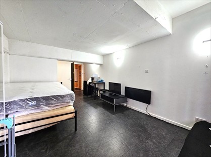 Studio Flat, Pundersons Gardens, E2