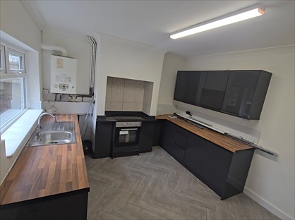 2 Bed Semi-Detached House, School Road, S26