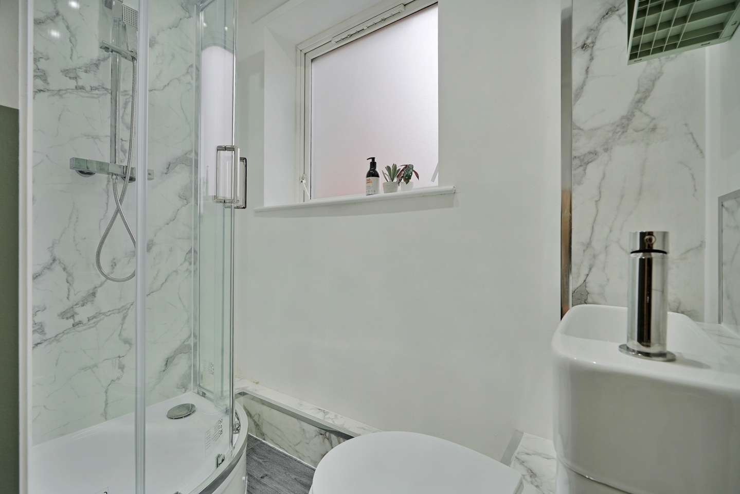 Additional image 25 of Room in a Shared House, Park Village, S2, N1 7GU