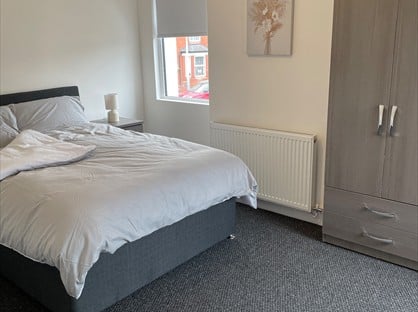 Room in a Shared House, Mold Road, CH5