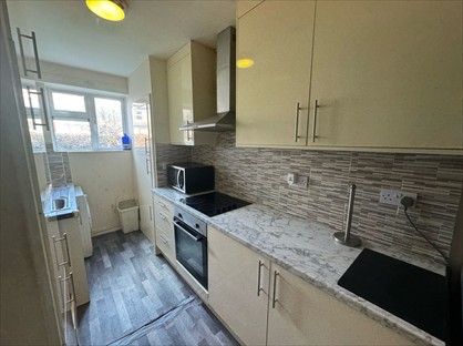 2 Bed Flat, Broughton Road, W13