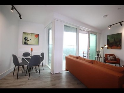 1 Bed Flat, Icon Tower, W3