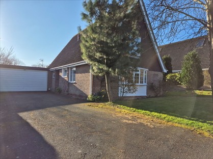 3 Bed Detached House, Thornhill Road, SY3