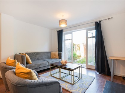 3 Bed Semi-Detached House, Rickard Close, NW4