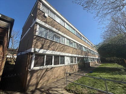 2 Bed Flat, Lyndum Court, N22