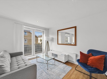 1 Bed Flat, Queensgate House, E3