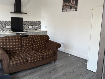 2 Bed Flat, Crawford Road, WV3