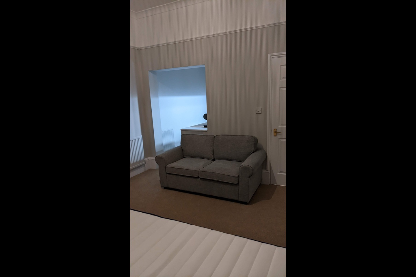 Additional image 5 of Studio Flat, Fitzwilliam Road, CB2, N1 7GU