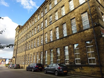 2 Bed Flat, Balme Road, BD19
