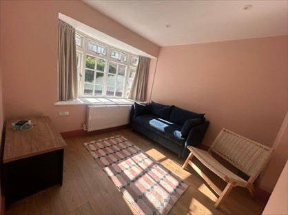 1 Bed Flat, Saville Road, W4