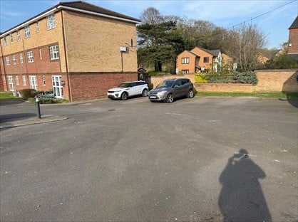 1 Bed Flat, Countess Court, LU2