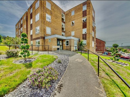 1 Bed Flat, Catterick House Cottenham Road, S65