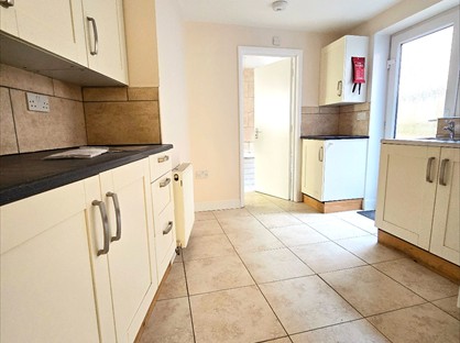 2 Bed Flat, Church Street, TA9