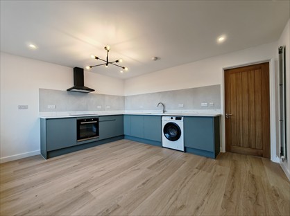 1 Bed Maisonette, Pockeridge Road, SN13