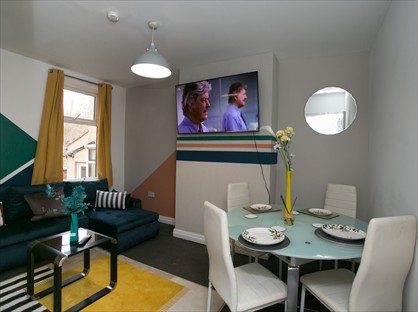 6 Bed Terraced House, Charles St, M6