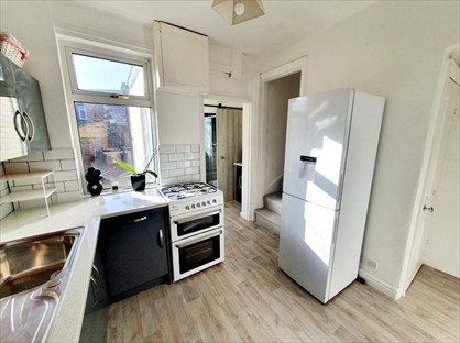 3 Bed Terraced House, St George's, S70