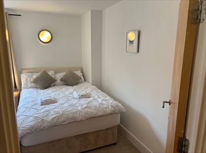 2 Bed Flat, Gainsborough House, E14