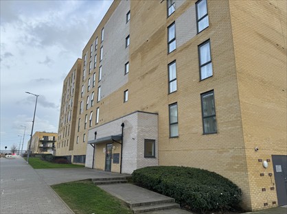 3 Bed Flat, Cornelius House, IG11
