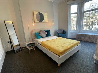 Room in a Shared House, Trafalgar Square, YO12