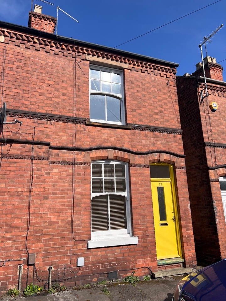 2 Bed End Terrace, Falcon Grove, NG7, N1 7GU