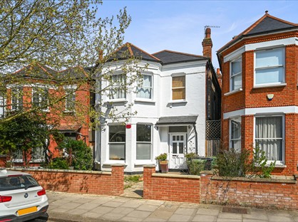 3 Bed Maisonette, Fordwych Road, NW2