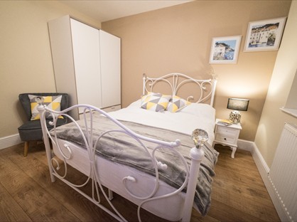 Room in a Shared House, Gradwell Street, SK3