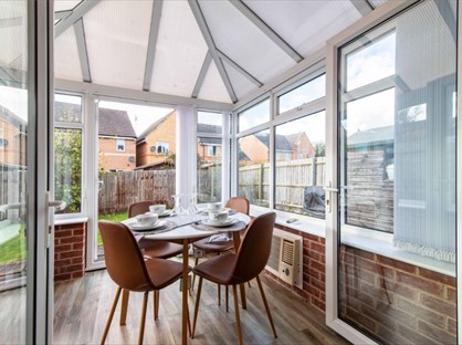 3 Bed Flat, Mandarin Way, DE24