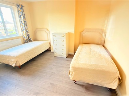 Room in a Shared House, Galpins Road, CR7