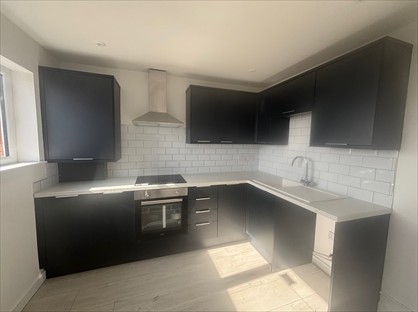 3 Bed Flat, Kinghorne Place, DD3