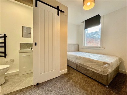 Room in a Shared House, Meath Street, TS1