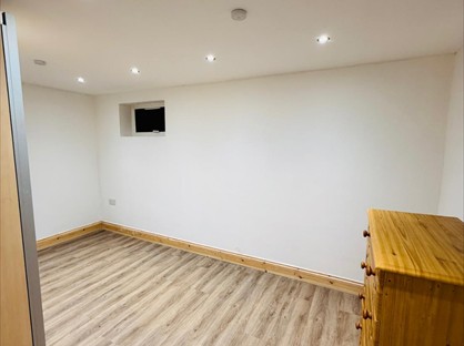 Room in a Shared House, Lechmere Avenue, IG8