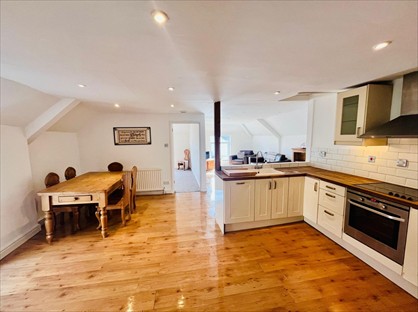 2 Bed Flat, Moor Street, NP16