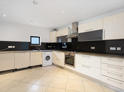 4 Bed Terraced House, Tavistock Mews, N19