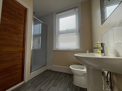 1 Bed Flat, Tonbridge Road, ME16