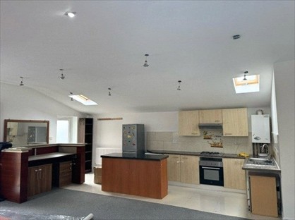 Studio Flat, Barlow Road, W3