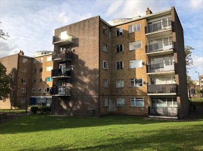 Room in a Shared Flat, Bowie Close, SW4