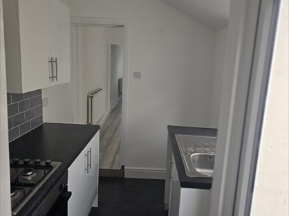 3 Bed Terraced House, Glasgow Street, HU3