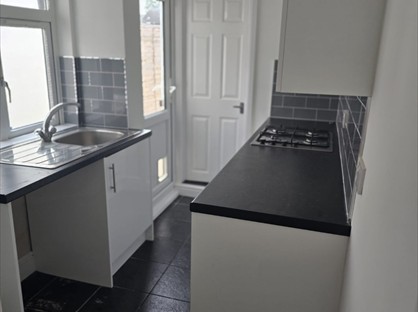 3 Bed Terraced House, Glasgow Street, HU3