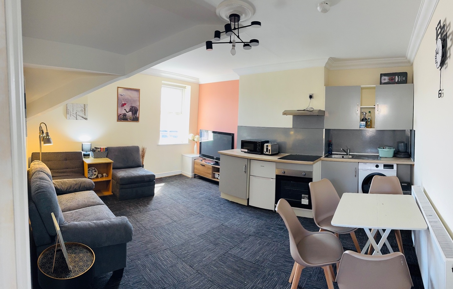 2 Bed Flat, Kremlin Drive, L13 photo 3