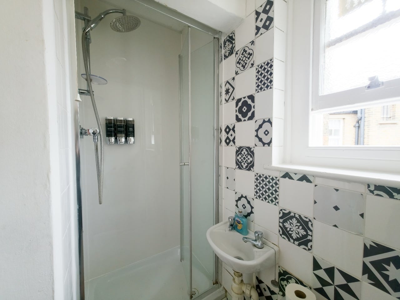 Additional image 4 of 1 Bed Flat, Hannibal Road, E1, N1 7GU