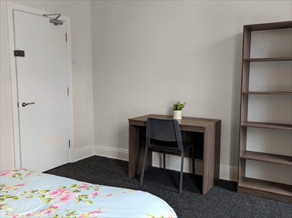 4 Bed Semi-Detached House, Melbourne Street, HU5