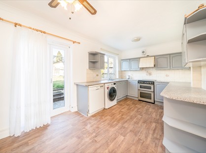 3 Bed Semi-Detached House, Ashdale Road, SE12