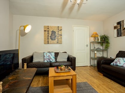 2 Bed Semi-Detached House, Friars Street, CV34