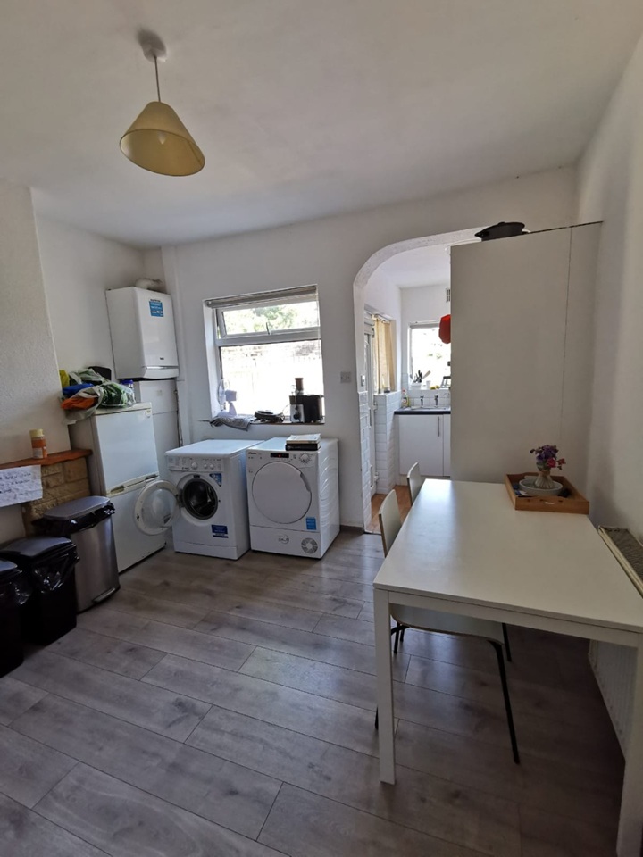 Additional image 7 of Room in a Shared House, City Road, S2, N1 7GU