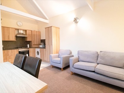 2 Bed Semi-Detached House, The Oaks, SR2