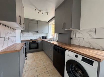 2 Bed Terraced House, Upfield Road, W7