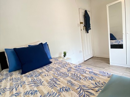 Room in a Shared House, Queensbury Road, HA0